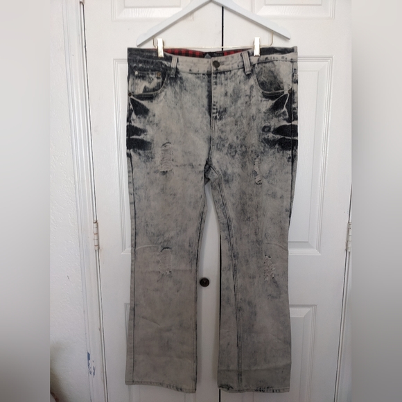 ROAD NARROWS NYC Men's Jeans - Picture 1 of 10